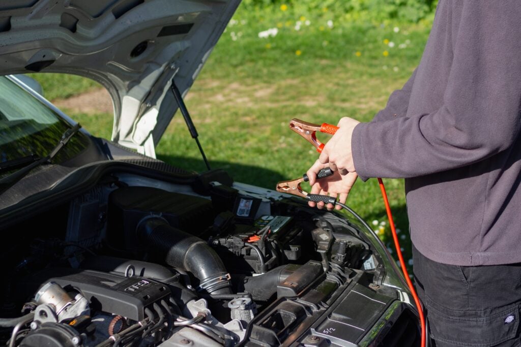 how to jumpstart a car