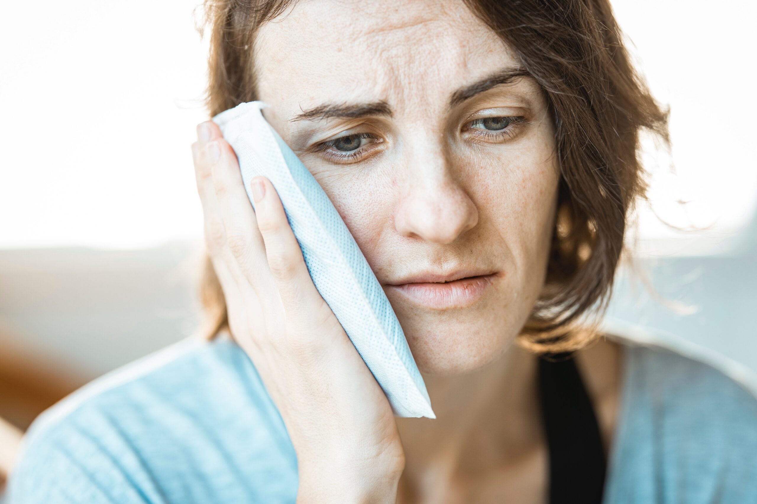 How to Stop Sensitive Teeth Pain Immediately